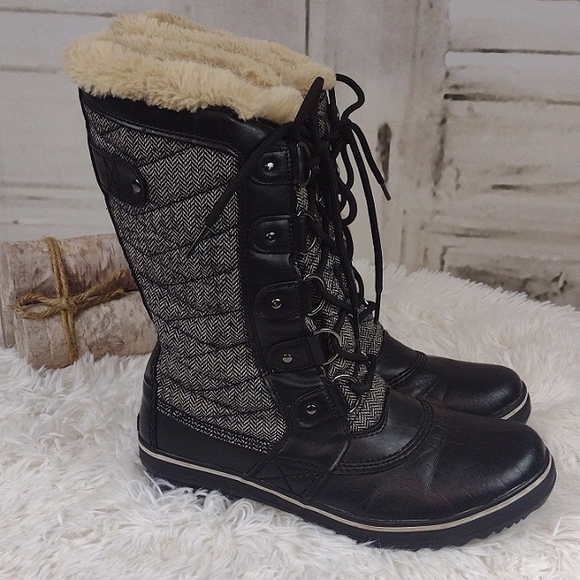 JBU Black and Cream Winter Boots with Faux Fur Trim Size 7 - Picture 3 of 6